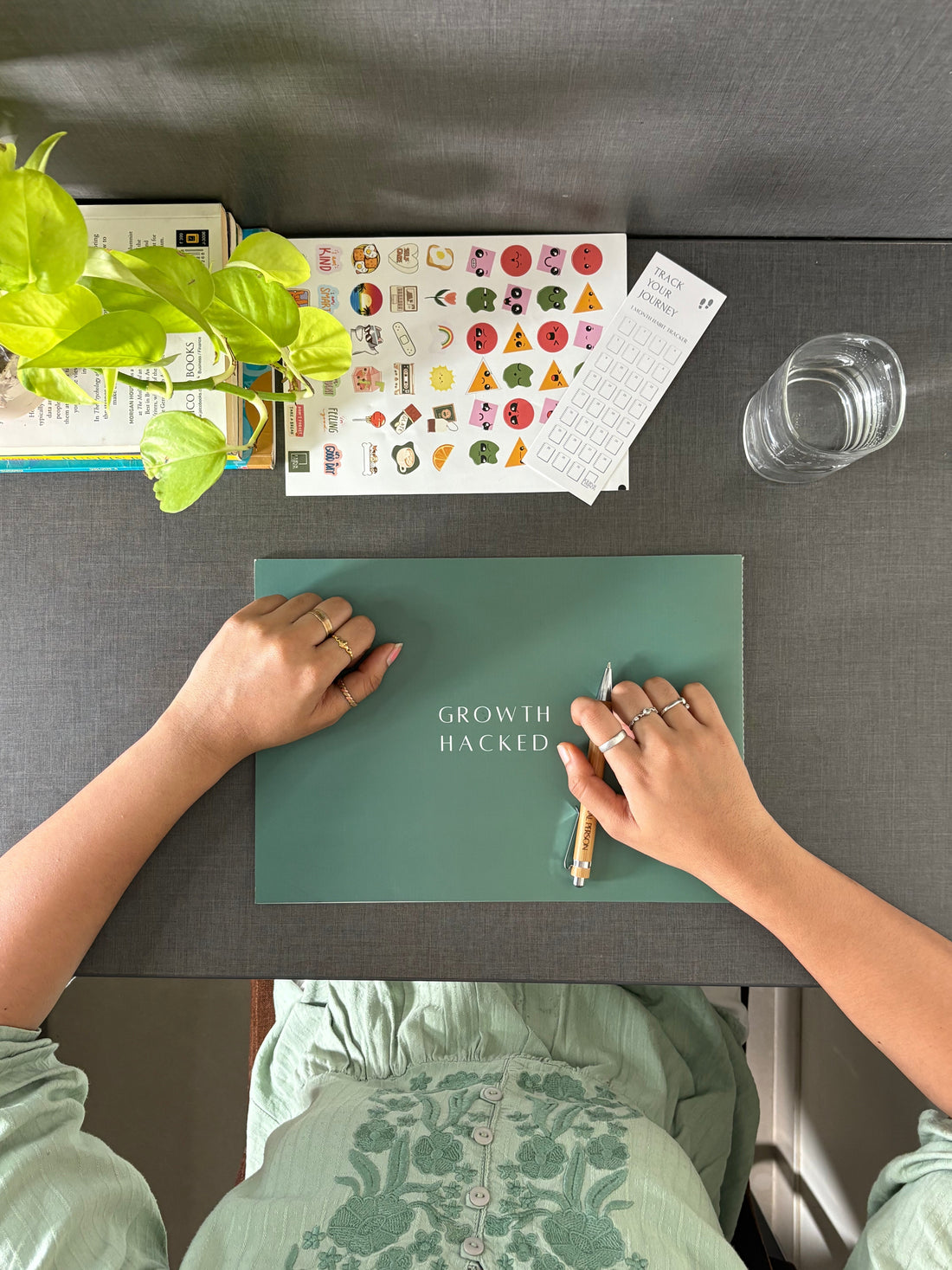 How to Start Journaling: The Complete Beginner's Guide